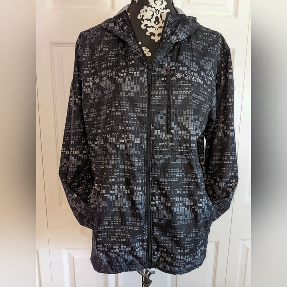 Columbia Black and Grey digital print hooded windbreaker lightweight Sz M - Picture 1 of 11